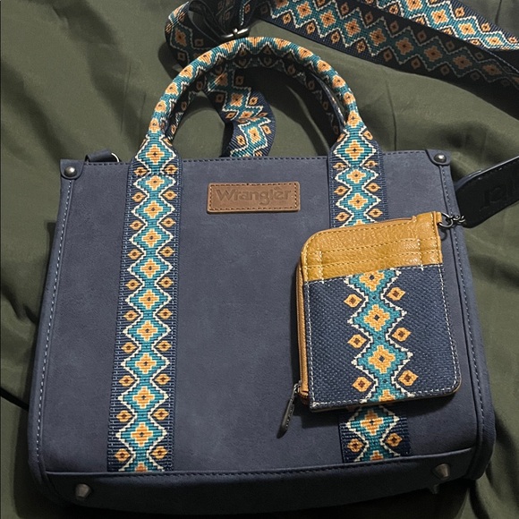 Wrangler Handbags - Wrangler Navy and Tan Tote with Patterned Strap